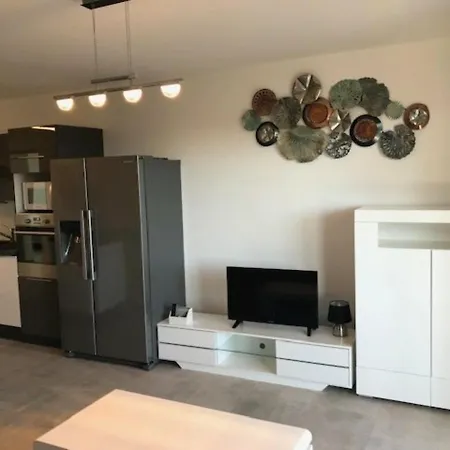 Appartement Appartement Lucciana, 3 Pieces, 4 Personnes - Fr-1-650-8 Lucciana (Corsica)