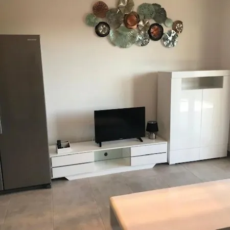 Appartement Lucciana, 3 Pieces, 4 Personnes - Fr-1-650-8